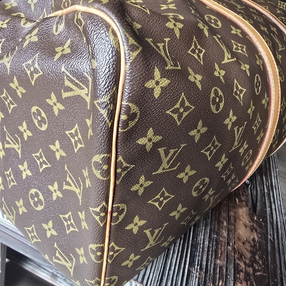 Authentic Louis Vuitton Monogram Keepall Travel Bag - Picture 6 of 16